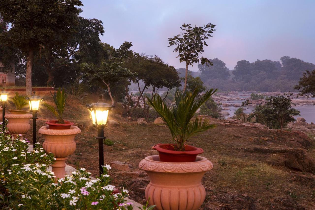 Hotel Bundelkhand Riverside Orchha Exterior foto