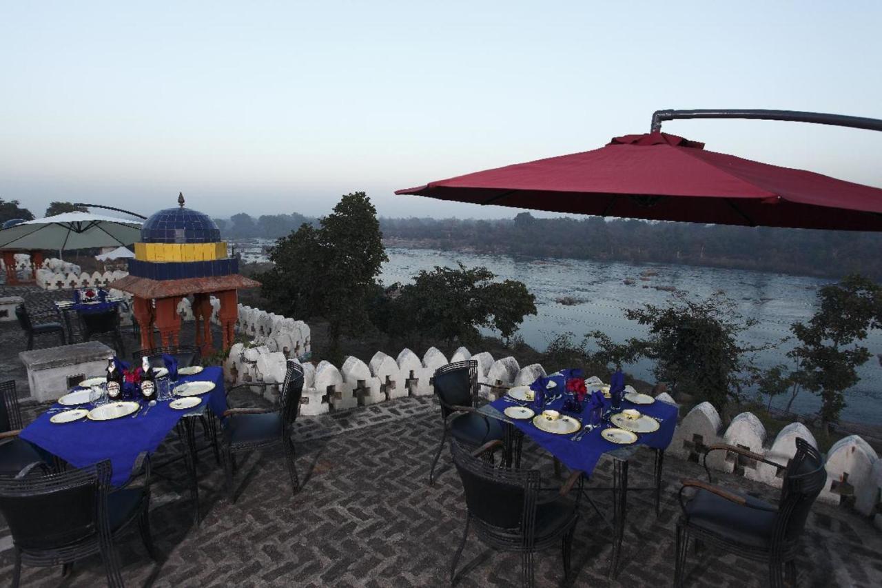 Hotel Bundelkhand Riverside Orchha Exterior foto