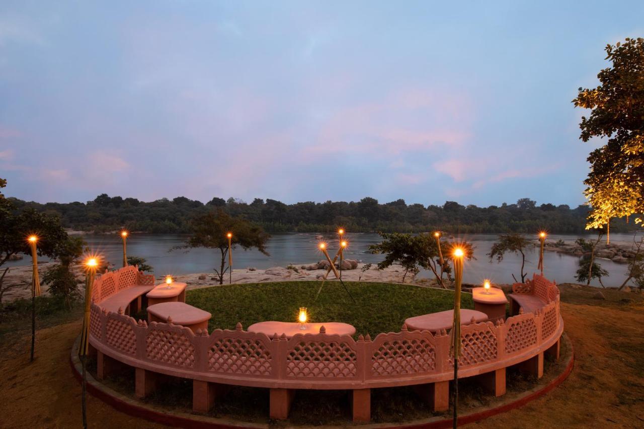 Hotel Bundelkhand Riverside Orchha Exterior foto